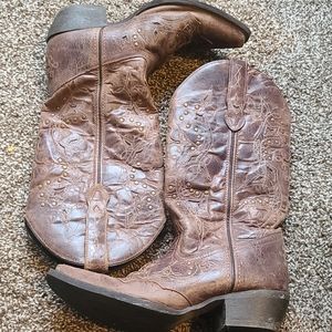 Laredo Cowgirl boots